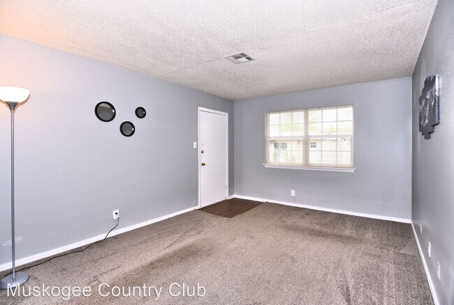Foto del edificio - 3711 Club Estates Dr