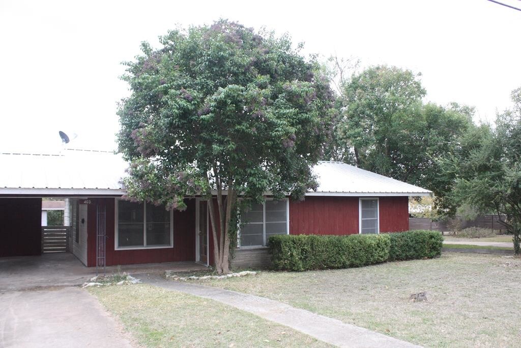 Primary Photo - 403 Fairview Dr