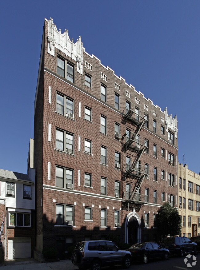 18 Kensington Ave, Jersey City, NJ 07304 Apartments Jersey City, NJ