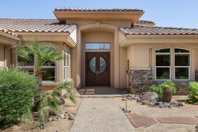 Building Photo - 9 Varsity Cir