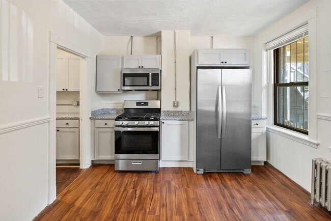 Building Photo - 866 Huntington Ave