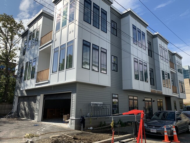 Foto del edificio - 157 Everett St