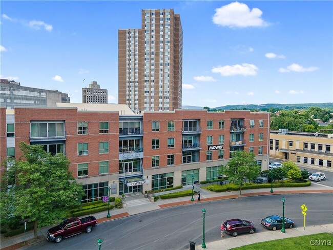 Building Photo - 211 W Jefferson St