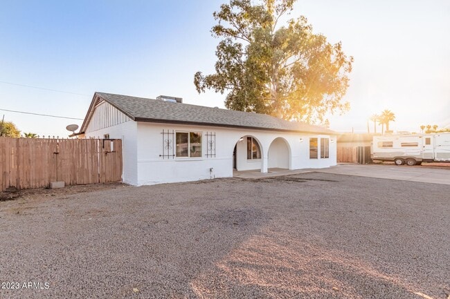 Photo - 5909 W Elm St House