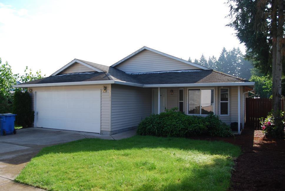 3 Bedroom On Cul-de-sac! Fenced Yard, Con... - 3 Bedroom On Cul-de-sac!  Fenced Yard, Con...
