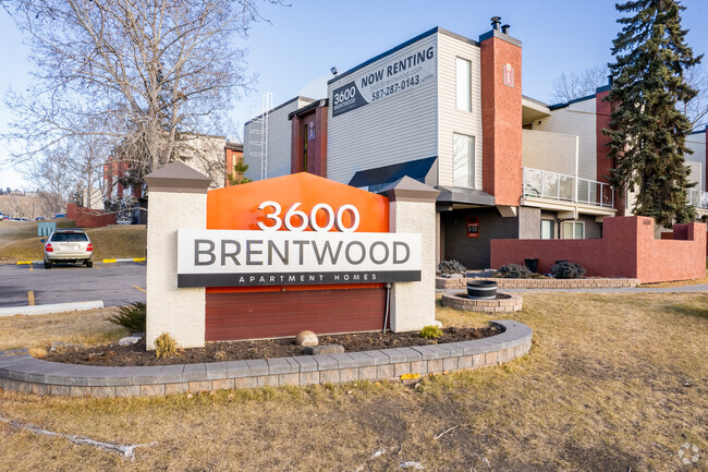 Building Photo - 3600 Brentwood