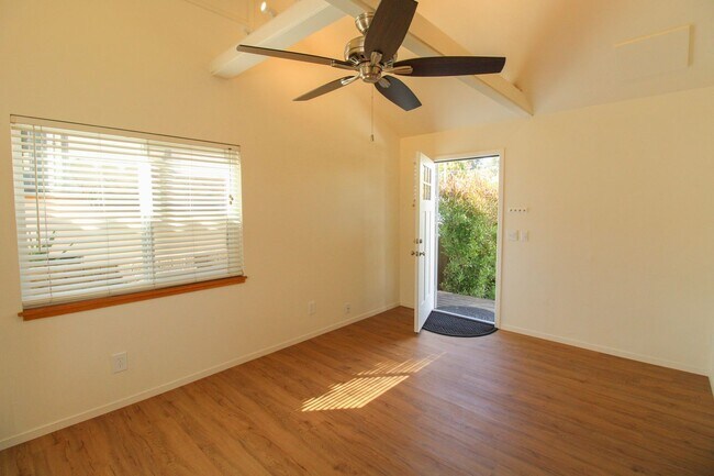 Foto del edificio - 2067-2071 Story St