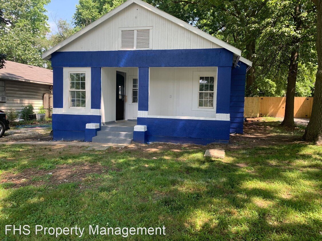 2 br, 1 bath House 1507 E Blaine House Rental in Springfield, MO