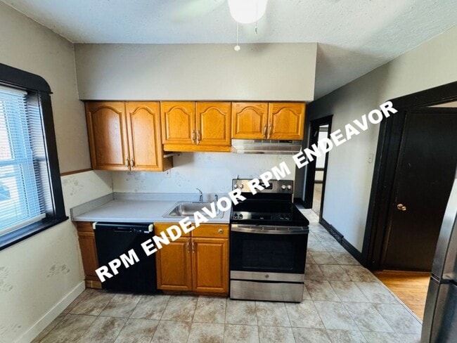 Building Photo - 5800 Goener Ave