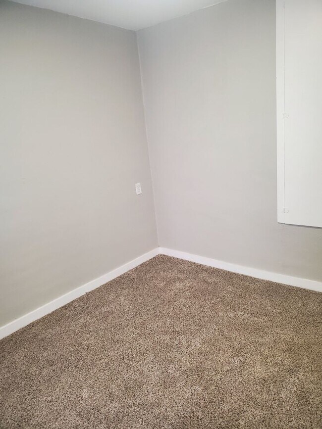 Foto del edificio - Nice Sized Yard