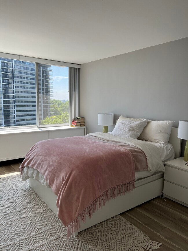 12700 Lake Ave Unit 1209, Lakewood, OH 44107 Condo for Rent in