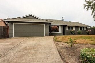 Building Photo - 4998 Arrowood Ct SE