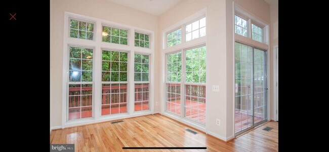 Photo - 5448 Summer Leaf Ln Townhome