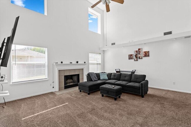 Building Photo - 11724 Dunfries Ln