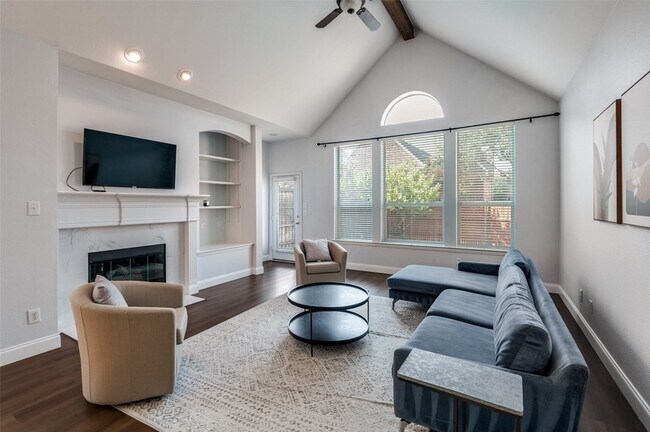 Foto del edificio - 3100 Camden Bluff Rd