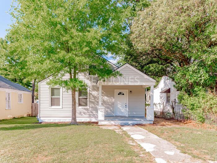 Primary Photo - 1947 Telfair St