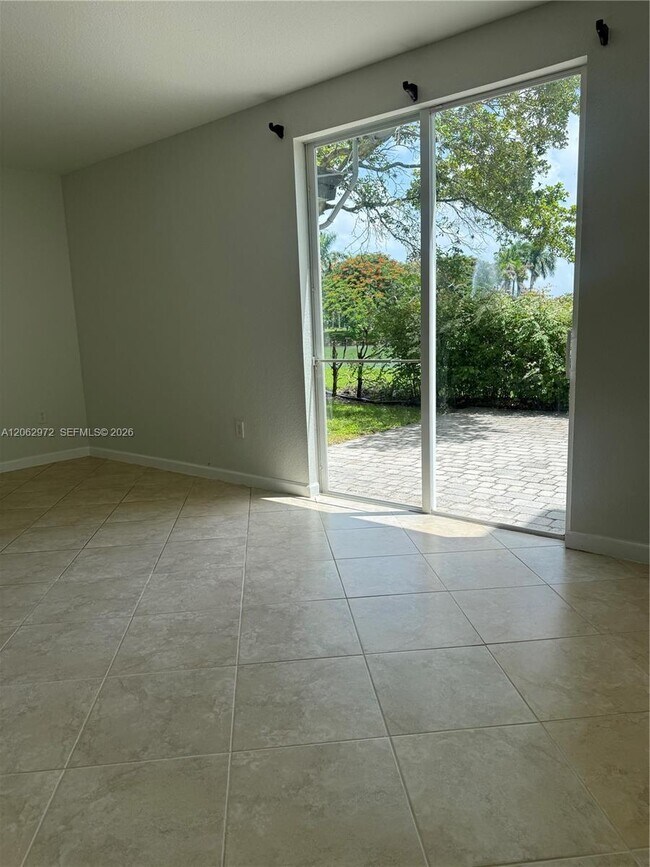 Foto del edificio - 3064 SE 1st Dr