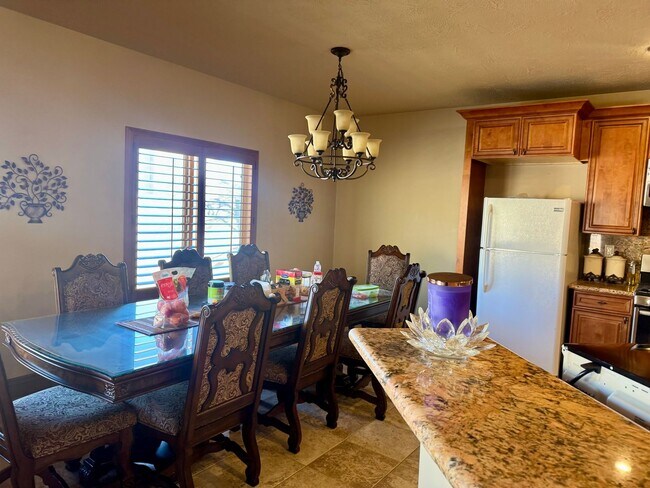 Foto del edificio - Premium home over looking the elko golf course.