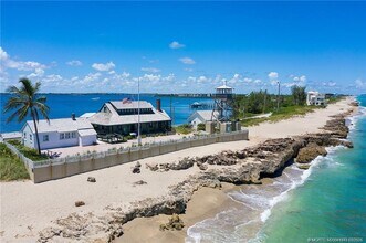 Building Photo - 94 NE Elderberry Terrace