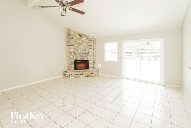 Foto del edificio - 26511 Cypresswood Drive