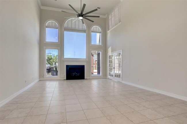 Building Photo - 5519 Bridlewood Dr