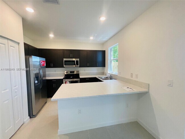 Foto del edificio - 1695 SE 27th Rd