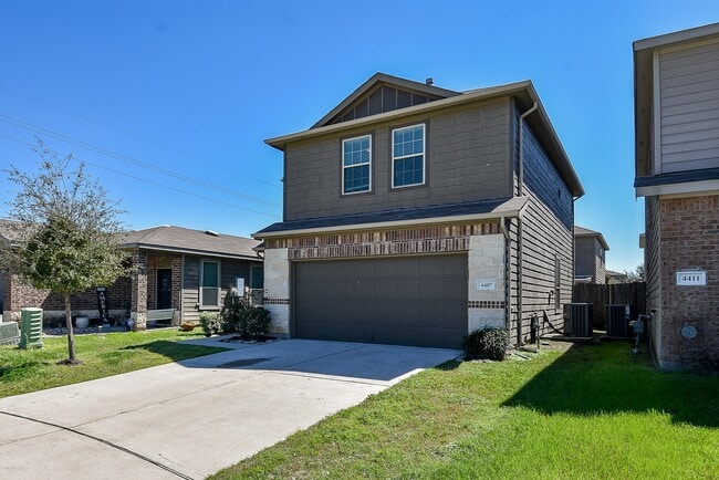 Building Photo - 4407 Champions Landing Dr
