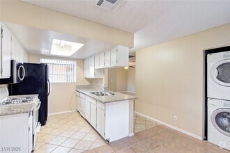 Building Photo - 409 N Lamb Blvd