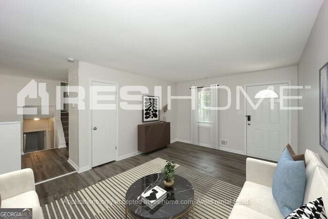 Building Photo - 6084 Hickory Dr