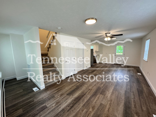 Foto del edificio - Newly Renovated Home in the Heart of Fount...