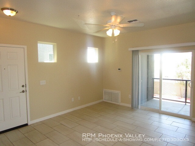 Building Photo - 2525 E Siesta Ln