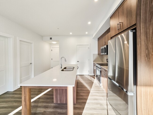 Building Photo - 1802 Mahogany Blvd SE