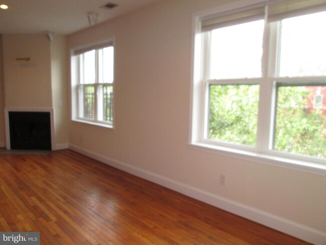 Building Photo - 1625 15th St NW