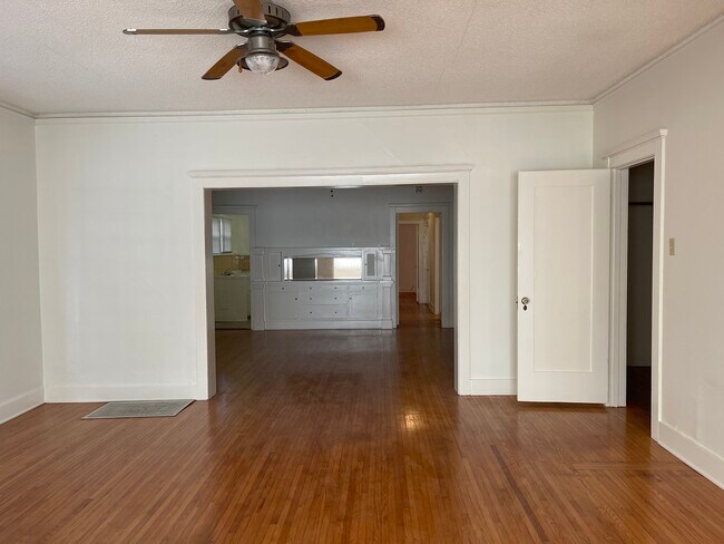 Building Photo - 1217 E Ocean Blvd