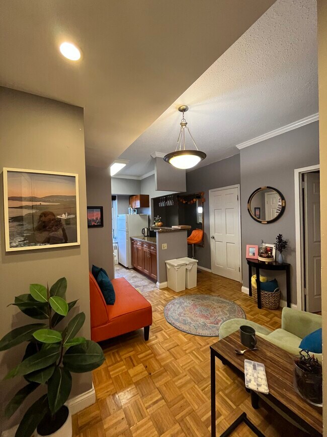 Living room - 747 10th Ave