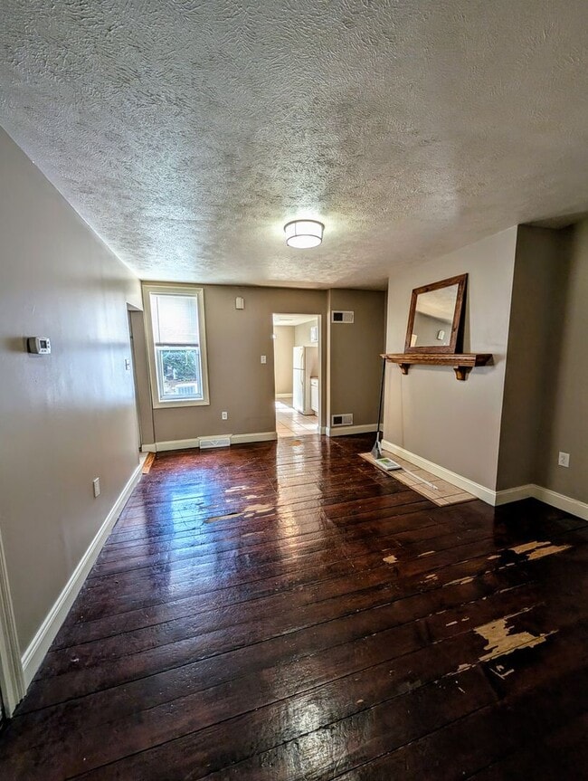 Photo - 1812 Jane St. House
