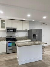 Building Photo - 1271 NW 13th St