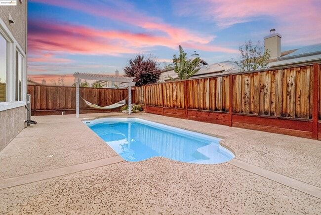 Building Photo - 364 Dante Ct