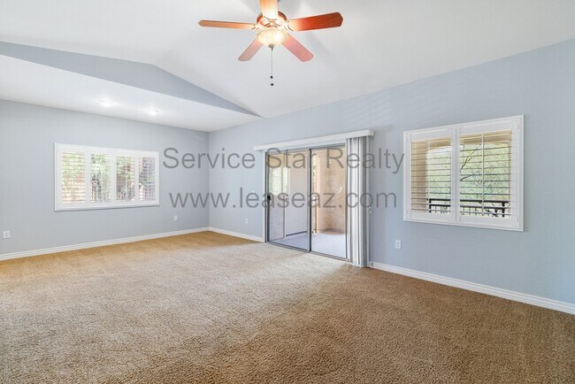 Foto del edificio - 16801 N 94th St