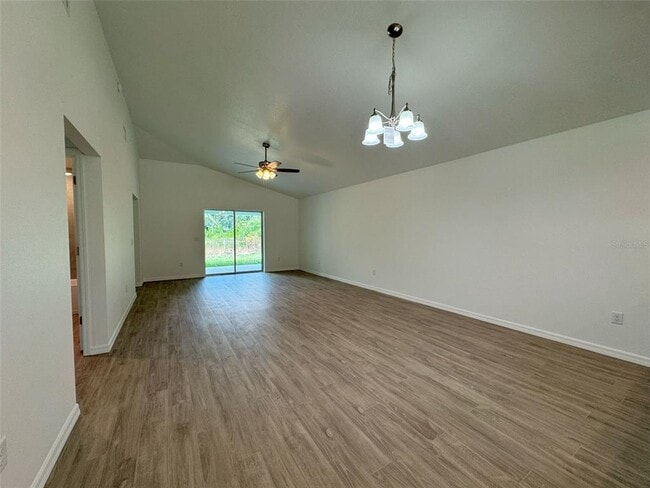 Foto del edificio - 8833 ALBERTSON Ct