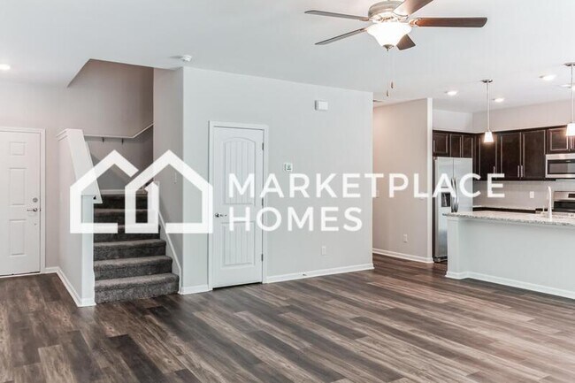 Building Photo - 390 Sessile Oak Dr