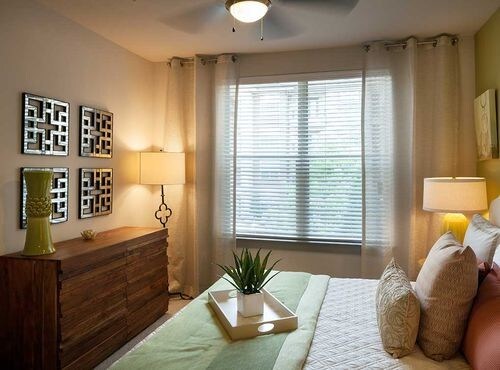Foto del edificio - 2717 Howell St
