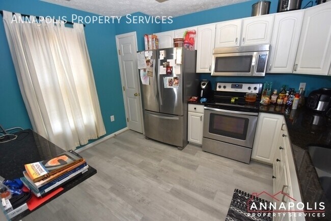 Building Photo - 2442 blue spring court #201