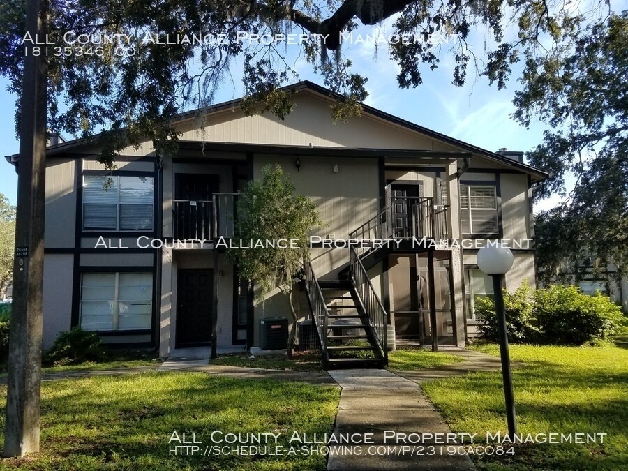 Foto principal - Upgraded 2 Bedroom Condo Close to Tampa