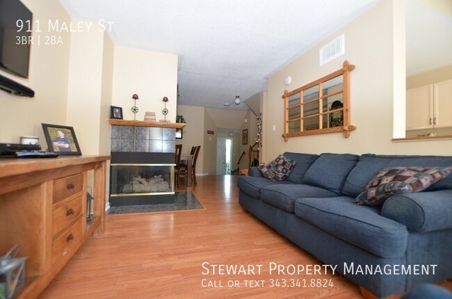 Building Photo - 911 Maley St