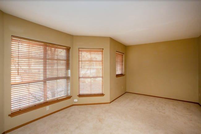 Building Photo - 1125 E Olive St