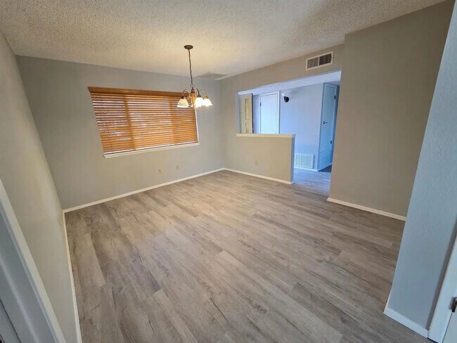 Foto del edificio - Very well maintained home