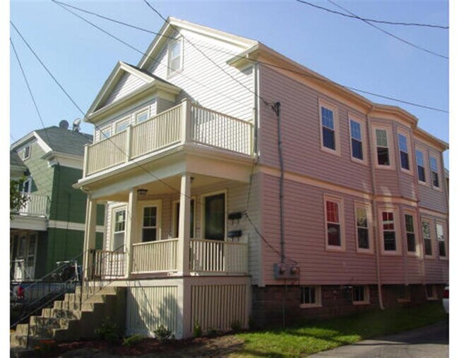 Building Photo - 609 Boston Ave