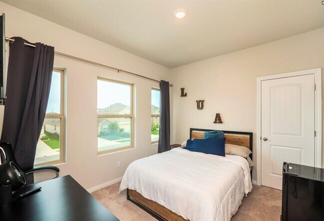 Foto del edificio - 111 Lyrebird Ln