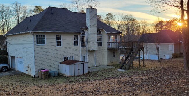 Building Photo - 4115 Chelsea Chase
